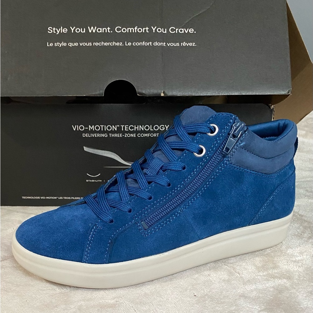 Vionic Rosemont Women’s Blue Athletic Sneakers with VIO-Motion Technology